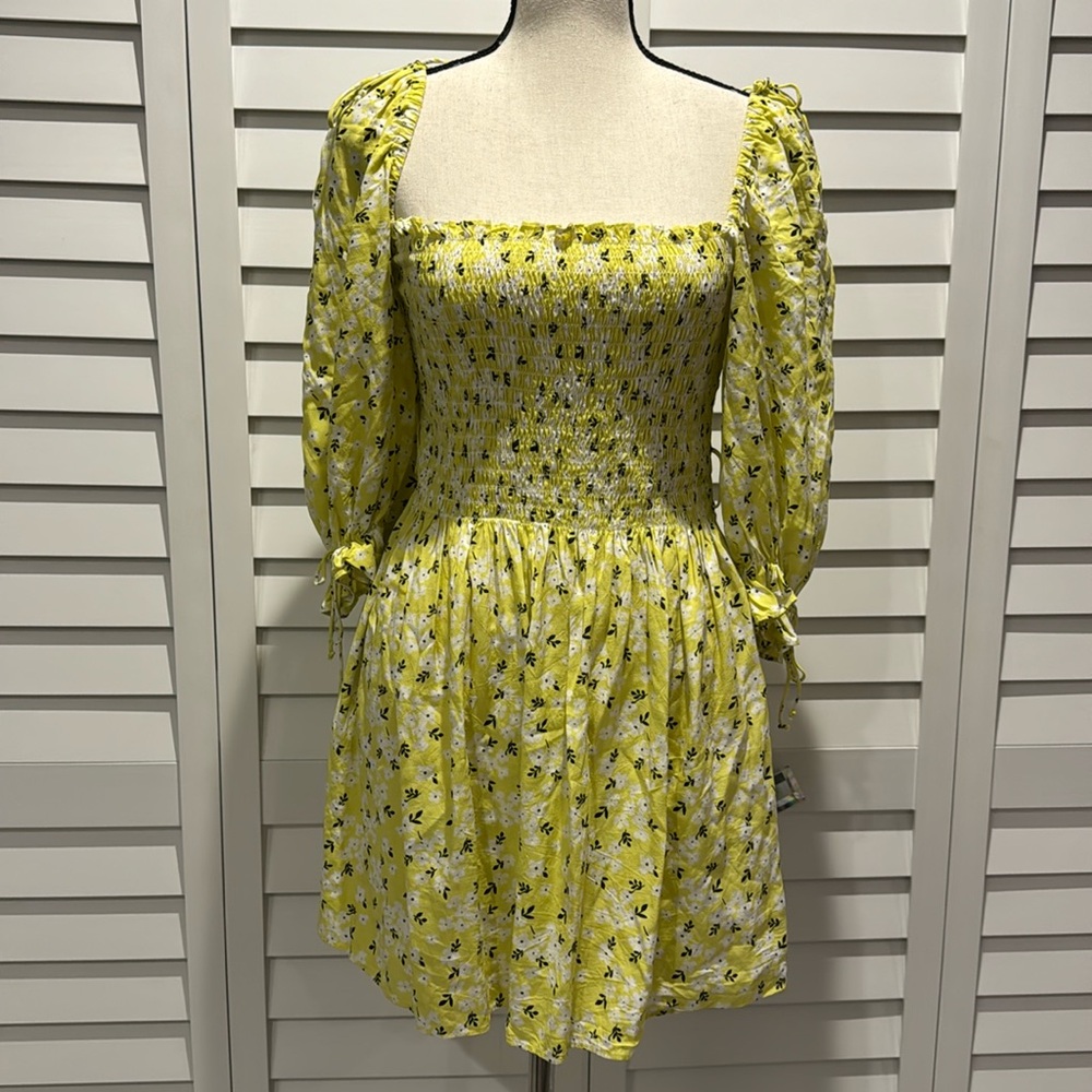 For Love & Lemons Pre Loved rushed Dress in a Rayon/ Viscose Blend. - Picture 2 of 10
